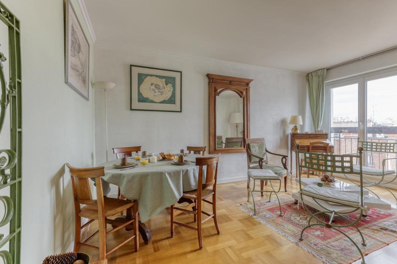 Large And Bright 2 Bdrs Flat With View - Paris 20 Apartman Kültér fotó